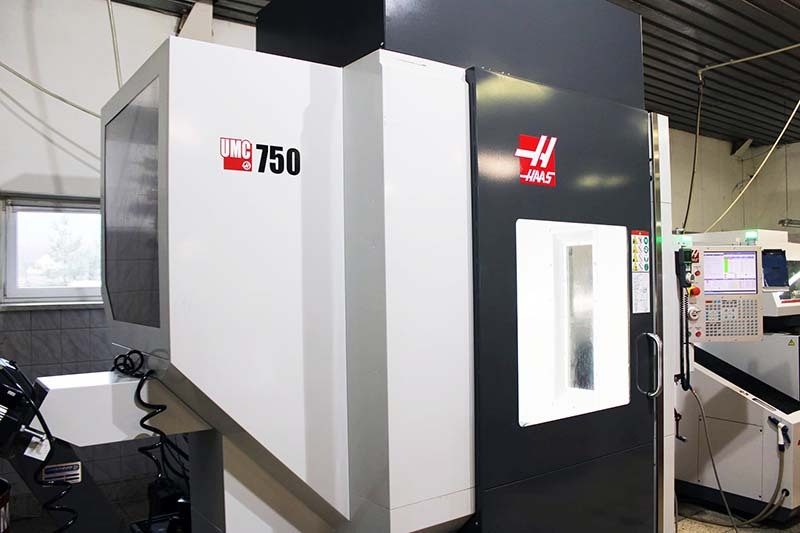 UMC-750 | 5-Axis Mill | 40-Taper | Vertical Mills – Haas CNC Machines